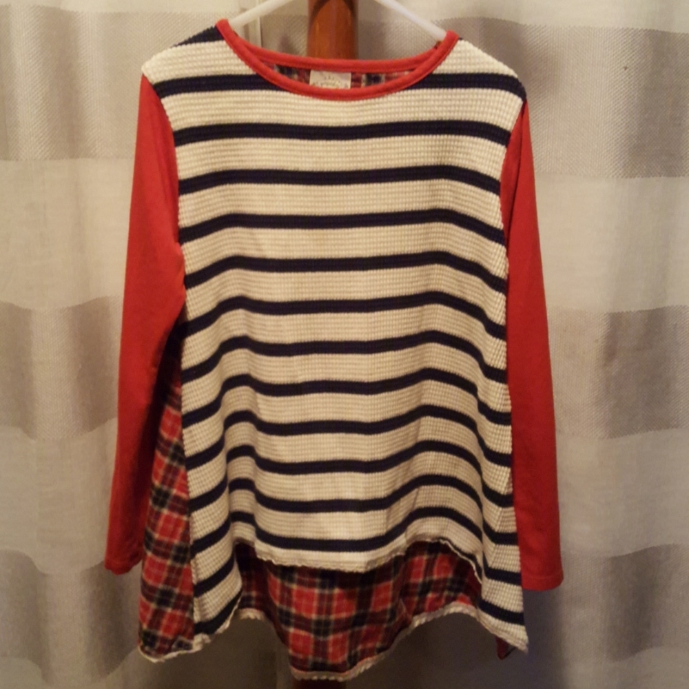 Persnickety long sleeve tunic